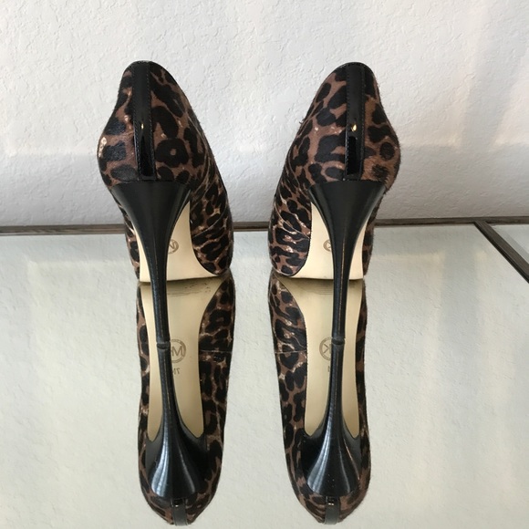 Michael Kors Cheetah haircalf heels size 7 - Picture 5 of 8
